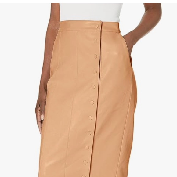 BCBGMAXAZRIA Fitted Faux Leather Pencil Skirt Functional Pocket Button Front NWT - Picture 3 of 4